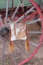 Load image into Gallery viewer, Spotted Cowhide Crossbody and Mini Clutch Set