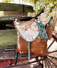 Load image into Gallery viewer, Large Cowhide Tote