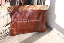 Load image into Gallery viewer, Cowhide Flap Closure Crossbody