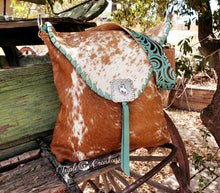 Load image into Gallery viewer, Large Cowhide Tote