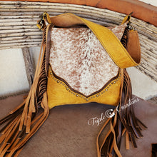 Load image into Gallery viewer, Speckled Cowhide Mustard Shoulder Bag