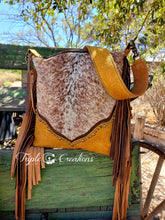 Load image into Gallery viewer, Speckled Cowhide Mustard Shoulder Bag