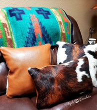 Load image into Gallery viewer, Tricolor Cowhide Pillow Set